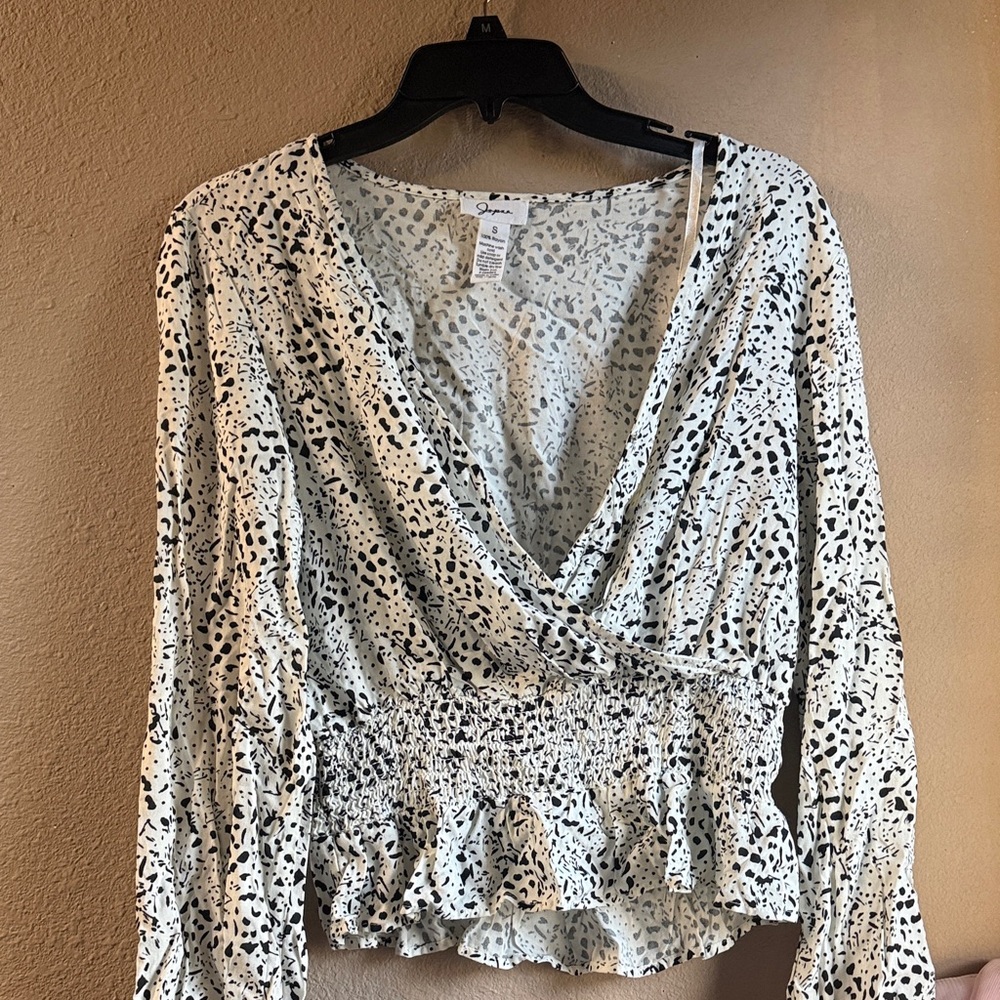 Japna Black and White Patterned Blouse
